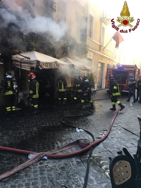 Incendio Al Ristorante Al Nel Cuore Del Centro Storico Di Roma Tre