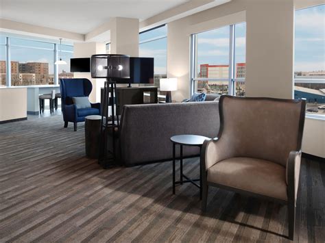 Hotel Suites with Kitchens | Hyatt House Nashville Downtown