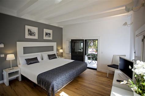 HOTEL SITGES $96 ($̶1̶3̶4̶) - Updated 2022 Prices & Reviews - Spain