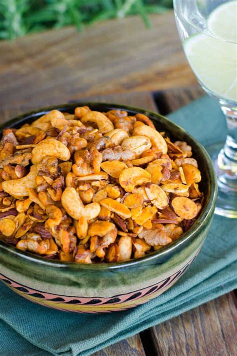 21 Healthy Snack Mix Recipes For Weight Loss (Low Calorie)