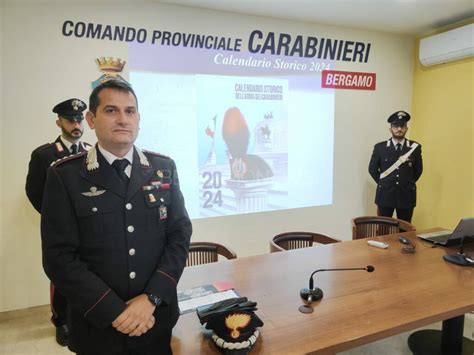 Vicini Ai Cittadini Il Calendario Dei Carabinieri Curato Da