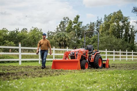 Kubota B2601 Compact Tractor For Sale Near Bryant Arkansas River