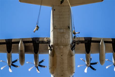 2 161 Fotos De Stock De Paraquedista Militar Fotos De Stock Gratuitas