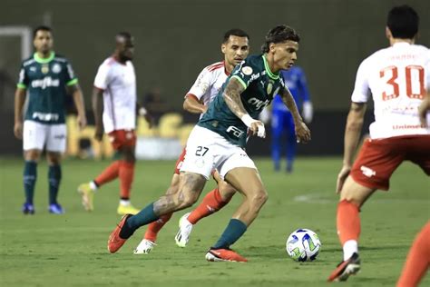 Tem Reforço Na área Jogadores Do Palmeiras Retornam Da Seleção