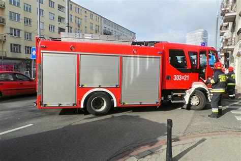 Wypadki w Warszawie Potrącenie pieszej u zbiegu Puławskiej i