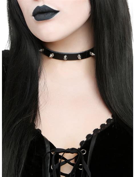 Black Spike Choker Collar | Hot Topic