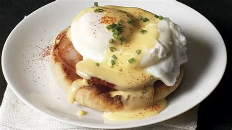 Best Sous Vide Eggs Benedict Recipe - Sous Vide Wizard