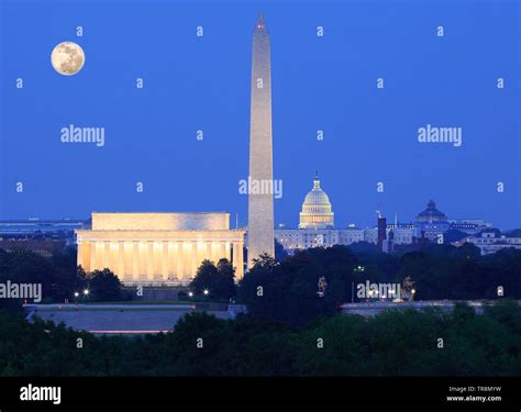 Washington dc skyline hi-res stock photography and images - Alamy