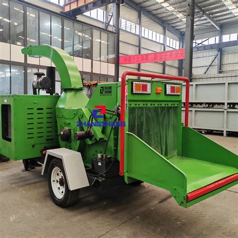 10 Inchtowable Wood Chipping Machine Self Propelled Recycling Wood