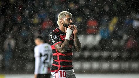 Gabigol Admite Que Vestiu Camisola Do Corinthians E Pede Desculpa Ao