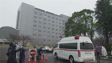 IMCDb Org 2006 Toyota HiMedic TRH221S In Nihon Chinbotsu Kibo No