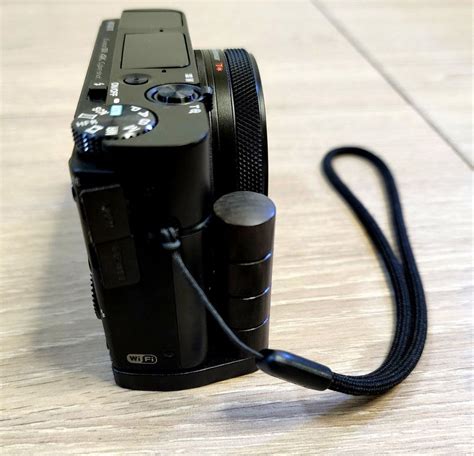 Sony RX100 VI, Photography, Cameras on Carousell