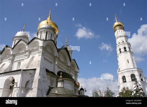 Erzengel Kathedrale Im Kreml Fotos Und Bildmaterial In Hoher