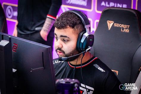 Blast Paris C Bloqueia Tiro De Hardzao Em Round Crucial Para Pain