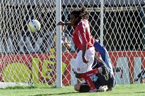 Achados Perdidos Há 18 anos o pênalti não marcado em Tinga que