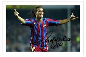 Ronaldinho Barcelona Autogramm Signiert Fotoprint Soccer EBay