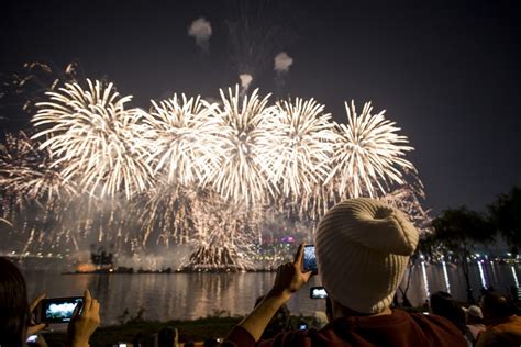 “환상적인 불꽃쇼” 한화 ‘서울세계 불꽃축제 2019 개최 Korea It Times