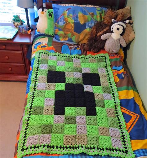 Ravelry Minecraft Creeper Blanket Pattern By Katherine Youngs Modèles