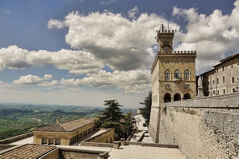 Università Degli Studi Della Repubblica Di San Marino