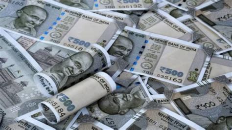 Rupee Increases 3 Paise To 83 23 Against US Dollar In Early Trade