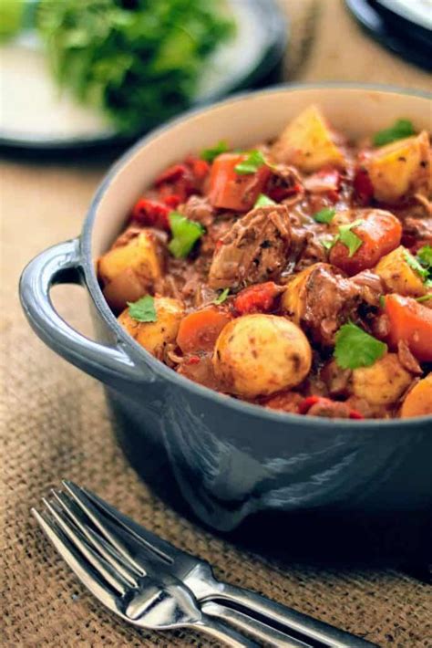 Slimming World Slow Cooker Syn Free Beef Stew Tastefully Vikkie