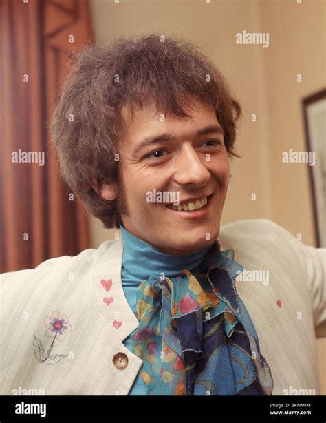 HOLLIES- Allan Clarke in 1967 Stock Photo - Alamy