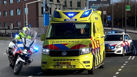 Brandweer Rijopleiding Ambulances Politie Motoren Met Spoed In