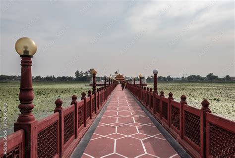 jal mandir pawapuri lord mahavir jain temple Stock Photo | Adobe Stock