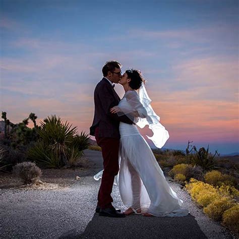 Vegas Red Rock Wedding - The Elvis Wedding Chapel