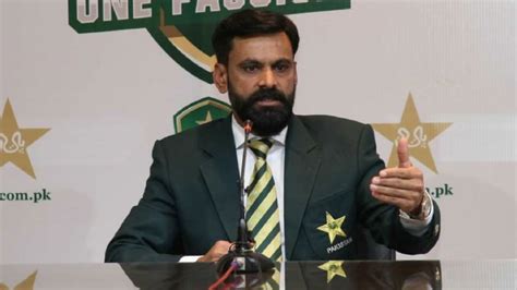 Pak Vs Eng Former Captain Mohammad Hafeez Sorry Over Pakistan Player