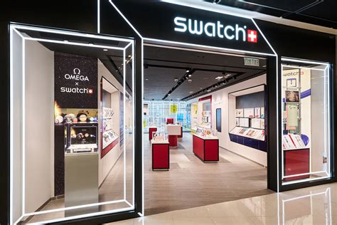 Swatch進駐ifc mall新店以普普風設計Art Journey 及 BIOCERAMIC系列專區 Sesame Note 芝麻筆記