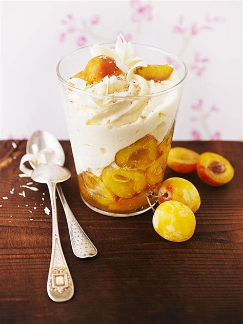 Mousse Au Chocolat Blanc Et Aux Mirabelles De Lorraine A Vos