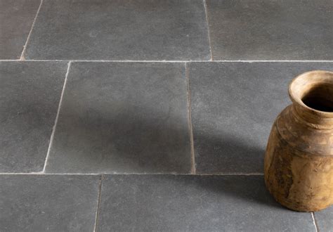 Mohala Grey Limestone | Floors of Stone