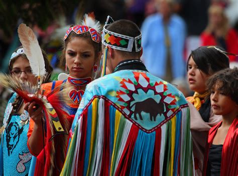 First Nations Dancers Pow Wow Curve Lake Ontario Canada Flickr