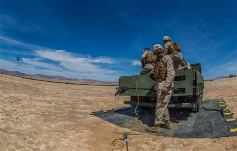 Dvids Images Reserve Marines Fly In And Unload At Itx Image