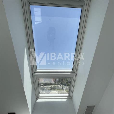 Instalaci N De Techo M Vil Y Ventanas Velux Ibarra Ventanas