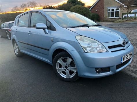 Toyota Corolla Verso 2 0 D 4d T3 7 Seater Mpv In Blue Economical Reliable And Practical In