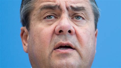 Sigmar Gabriel Magen Op Wegen Diabetes Der Spiegel