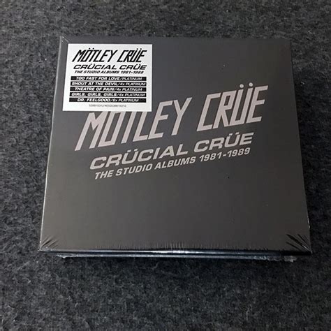 THE MOTLEY CRUE MUSEUM - www.motleymuseum.com