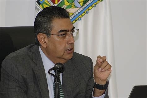 Céspedes exhorta a alcaldes a mantener diálogo con todos los sectores