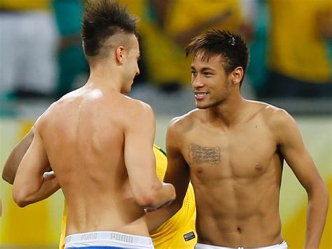 Neymar And El Shaarawy Shirtless Naked Wallpaper Take Wallpaper