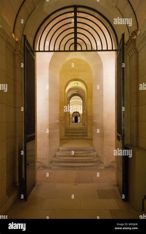 Paris, place du Pantheon, Pantheon, crypt, necropole Stock Photo - Alamy