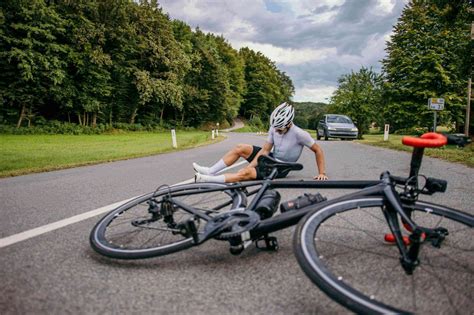 How To Prevent Bicycle Accidents Identifying Potential Hazards