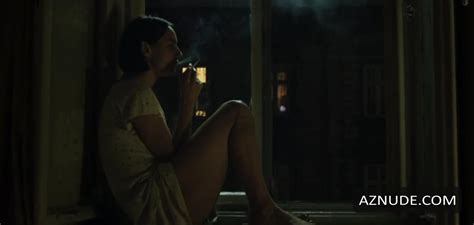 BACKWARDS NUDE SCENES AZNude