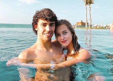 João Félix Girlfriend : Who Is Margarida Corceiro Facts About Joao ...