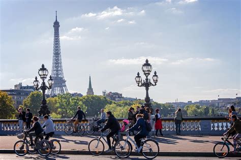 25 locais obrigatórios para visitar em Paris