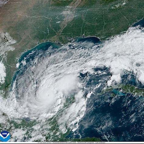 Hurricane Hunters Video Shows Crew Flying Into Monster Milton As It