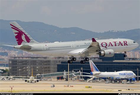 A7 ACH Qatar Airways Airbus A330 202 Photo By Luciano Fumero Labrador