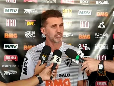 Vagner Mancini é apresentado pelo Atlético MG e quer conquistar torcida