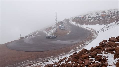 Así Es La Pikes Peak Una De Las Carreras Más Extrema Del Motor En Una